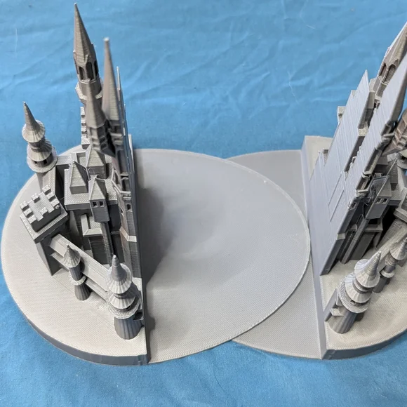 Light Weight Gray Castle Bookends 📖📚 - Picture 5 of 5